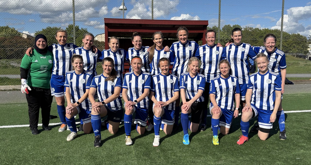 Historisk första hemmaseger – damveteranerna bjöd på målfest på Spånga IP